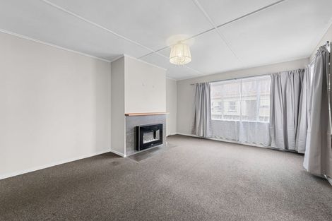 Photo of property in 40 Wrantage Street, Westown, New Plymouth, 4310