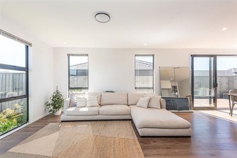 Photo of property in 15 Helen Place, Halswell, Christchurch, 8025