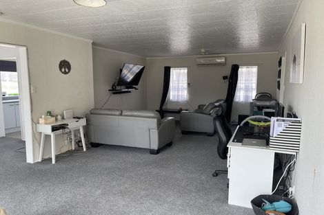 Photo of property in 30 The Avenue, Paraparaumu Beach, Paraparaumu, 5032