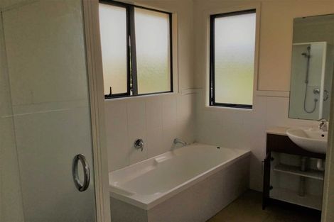 Photo of property in 25 Ashurst Lane, Greenhithe, Auckland, 0632