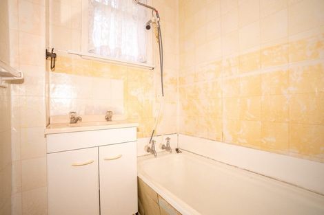 Photo of property in 23 Cardiff Street, Awapuni, Palmerston North, 4412