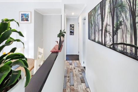 Photo of property in 93 Te Kio Crescent, Papamoa Beach, Papamoa, 3118