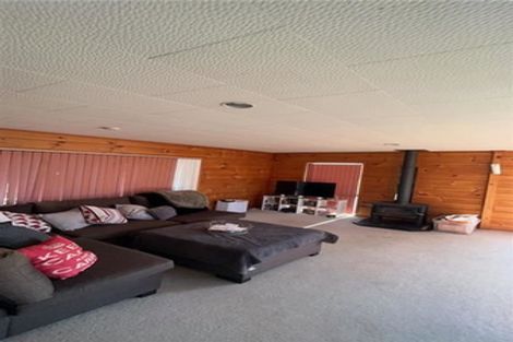 Photo of property in 36 Meadowvale Rise, Titirangi, Auckland, 0604