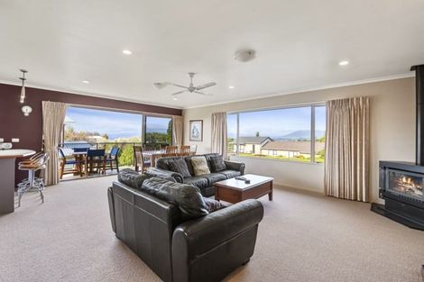 Photo of property in 14 Tawiri Place, Kuratau, Turangi, 3381