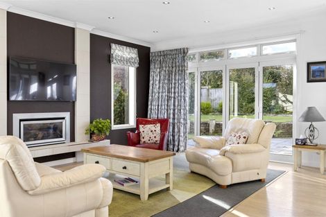 Photo of property in 25 Magnolia Rise, Waipahihi, Taupo, 3330