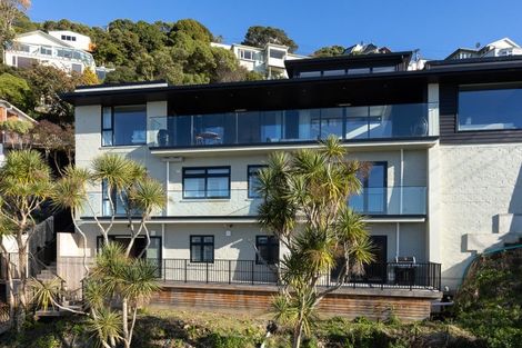 Photo of property in 1a Palliser Road, Roseneath, Wellington, 6011