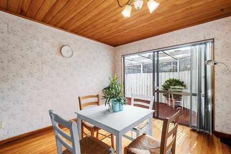 Photo of property in 1/47 Stanley Avenue, Milford, Auckland, 0620