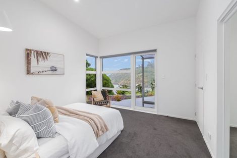 Photo of property in 8 Cass Bay Place, Cass Bay, Lyttelton, 8082