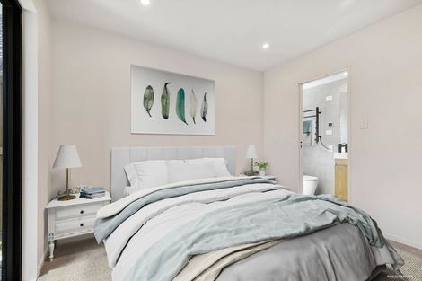 Photo of property in 2/258 Lake Road, Hauraki, Auckland, 0622