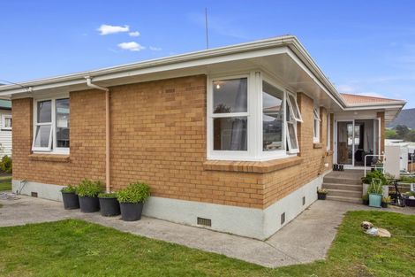 Photo of property in 11 Carisbrooke Street, Katikati, 3129