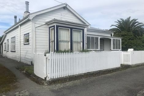 Photo of property in 52 Pembroke Street, Carterton, 5713