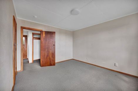 Photo of property in 32b Seaview Road, Marfell, New Plymouth, 4310