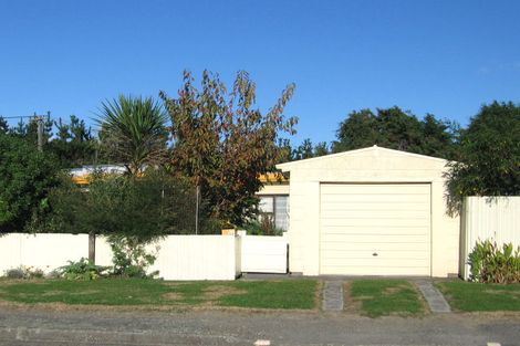 Photo of property in 43 Kiharoa Street, Otaki Beach, Otaki, 5512