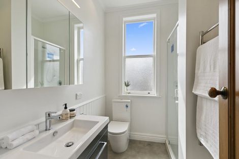 Photo of property in 8 Moir Street, Mount Victoria, Wellington, 6011