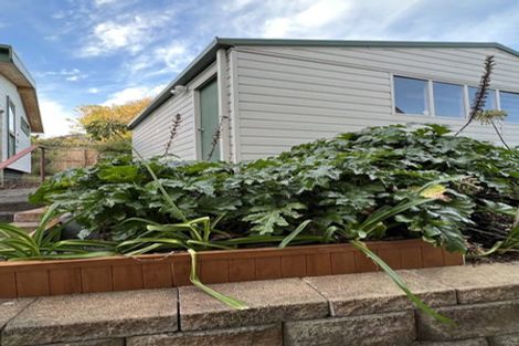 Photo of property in 14 Binda Place, Botany Downs, Auckland, 2010