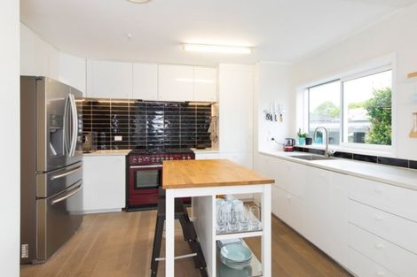 Photo of property in 253 Meola Road, Point Chevalier, Auckland, 1022