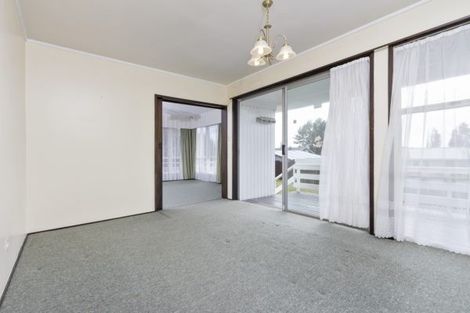 Photo of property in 13 Paulange Place, Pakuranga Heights, Auckland, 2010