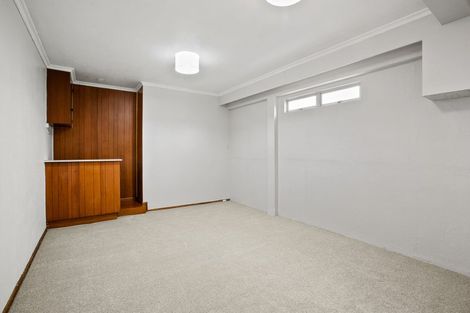 Photo of property in 134d Huatoki Street, Frankleigh Park, New Plymouth, 4310
