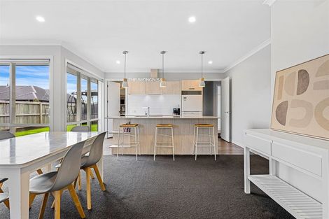 Photo of property in 6 Bamber Crescent, Halswell, Christchurch, 8025