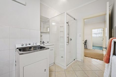 Photo of property in 13 Dorking Road, Brooklyn, Wellington, 6021