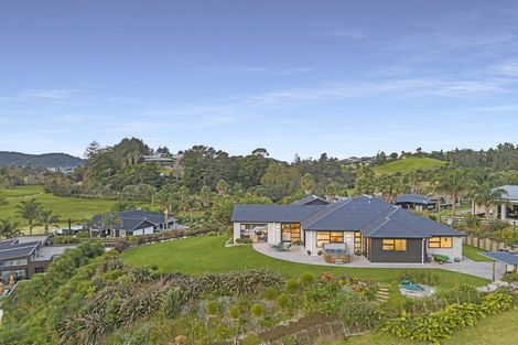 Photo of property in 19 Titoki Lane, Whangamata, 3691