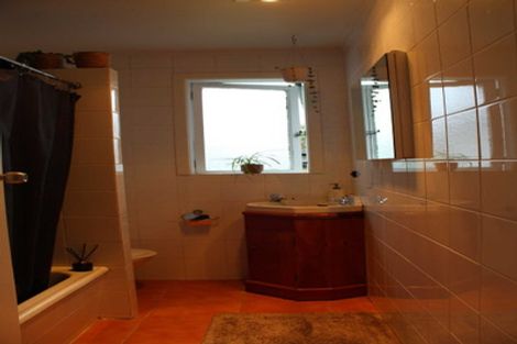 Photo of property in 14 Maclean Street, Cambridge, 3434