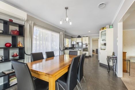 Photo of property in 90 Santa Monica Drive, Papamoa Beach, Papamoa, 3118