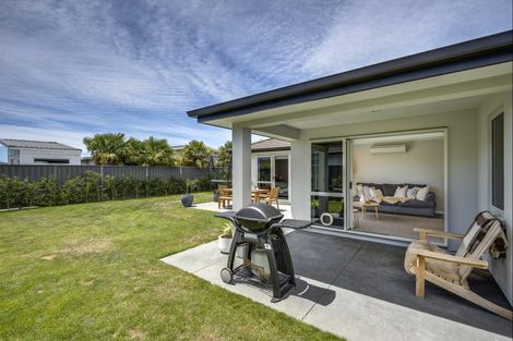 Photo of property in 17 Aoraki Road, Poraiti, Napier, 4112