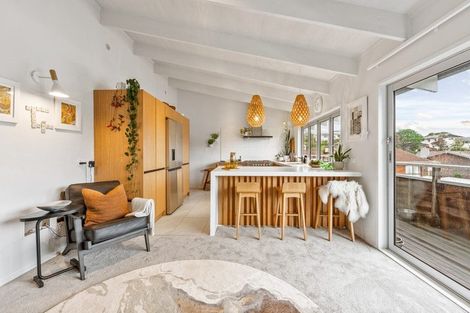 Photo of property in 25 Maxwelton Drive, Mairangi Bay, Auckland, 0630