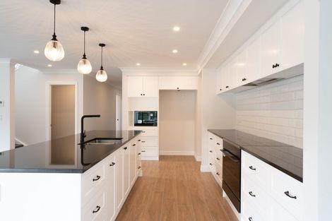 Photo of property in 28 Farnworth Terrace, Churton Park, Wellington, 6037