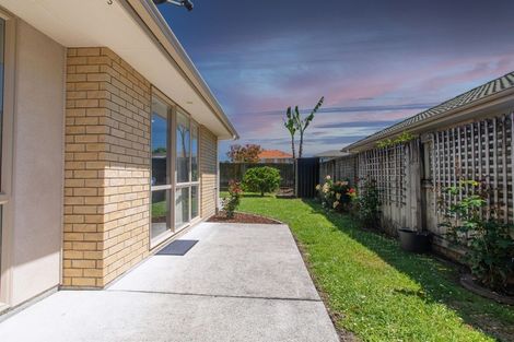 Photo of property in 15 Gardenia Close, Melville, Hamilton, 3206