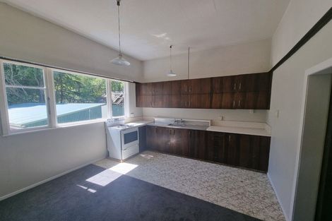 Photo of property in 11 Fitzherbert East Road, Aokautere, Palmerston North, 4471