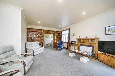 Photo of property in 16 Manapouri Crescent, Hokowhitu, Palmerston North, 4410