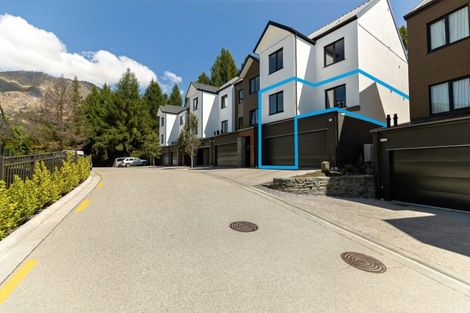 Photo of property in 24/10 George Bullen Lane, Arthurs Point, Queenstown, 9371