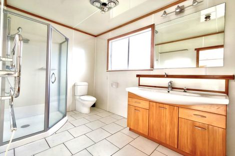 Photo of property in 14a Roseberry Avenue, Birkenhead, Auckland, 0626