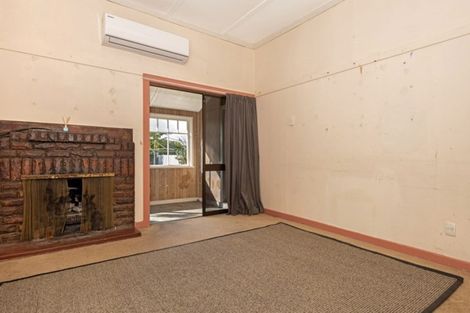 Photo of property in 12 Wellington Street, Te Hapara, Gisborne, 4010