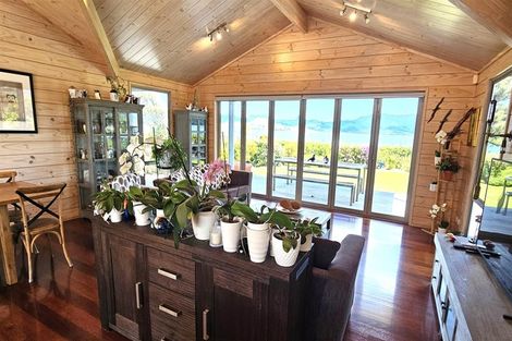 Photo of property in 132 Harbour Drive, Matarangi, Whitianga, 3592