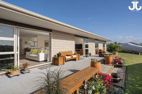 Photo of property in 14 Kakapo Place, Pyes Pa, Tauranga, 3112