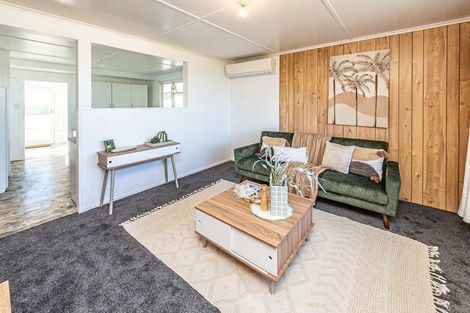 Photo of property in 12 Matai Street, Castlecliff, Whanganui, 4501