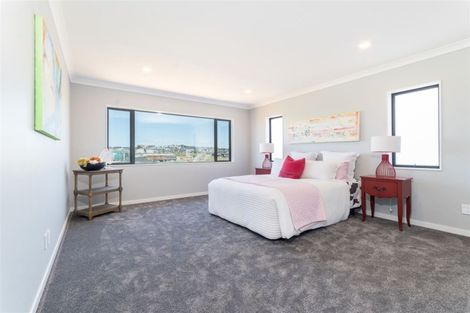 Photo of property in 15 Tawatawa Street, Long Bay, Auckland, 0630