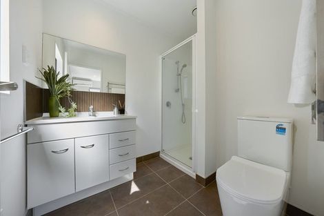 Photo of property in 168 Verbena Road, Birkdale, Auckland, 0626