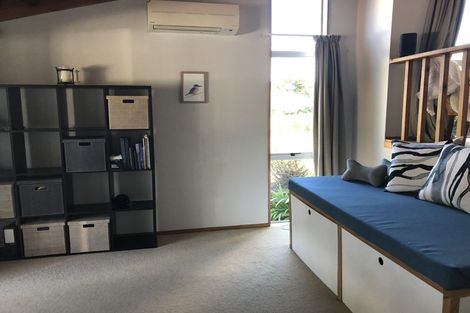 Photo of property in 27a Kenmure Avenue, Forrest Hill, Auckland, 0620