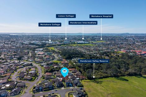 Photo of property in 54 Greenberry Drive, Ranui, Auckland, 0612