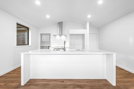 Photo of property in 2 Kahurangi Road, Halswell, 8025