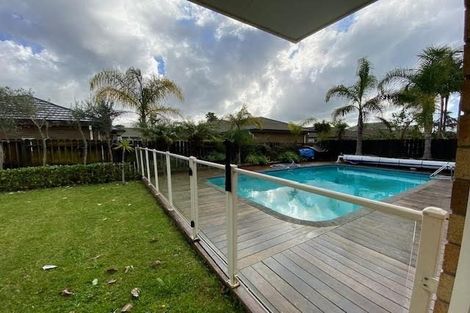 Photo of property in 30 Ben Nevis Place, Northpark, Auckland, 2013