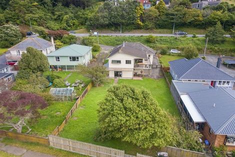 Photo of property in 308 Main Road, Tawa, Wellington, 5028