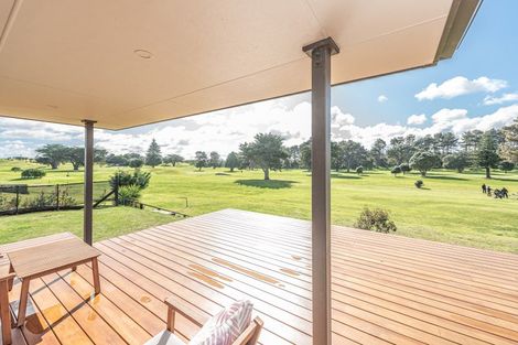Photo of property in 31 Golf Vue Place, Castlecliff, Whanganui, 4501