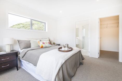 Photo of property in 27 Farnworth Terrace, Churton Park, Wellington, 6037