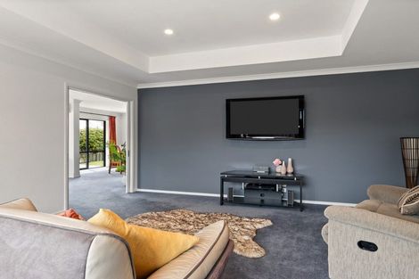Photo of property in 8 Seclusion Lane, Parklands, Christchurch, 8083