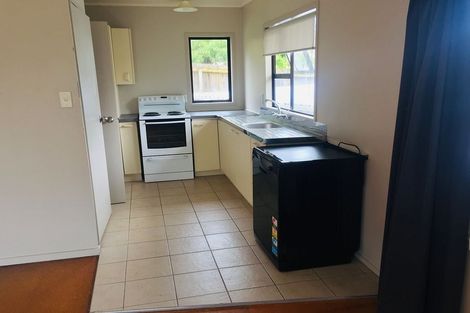 Photo of property in 25 Aeroview Drive, Beach Haven, Auckland, 0626